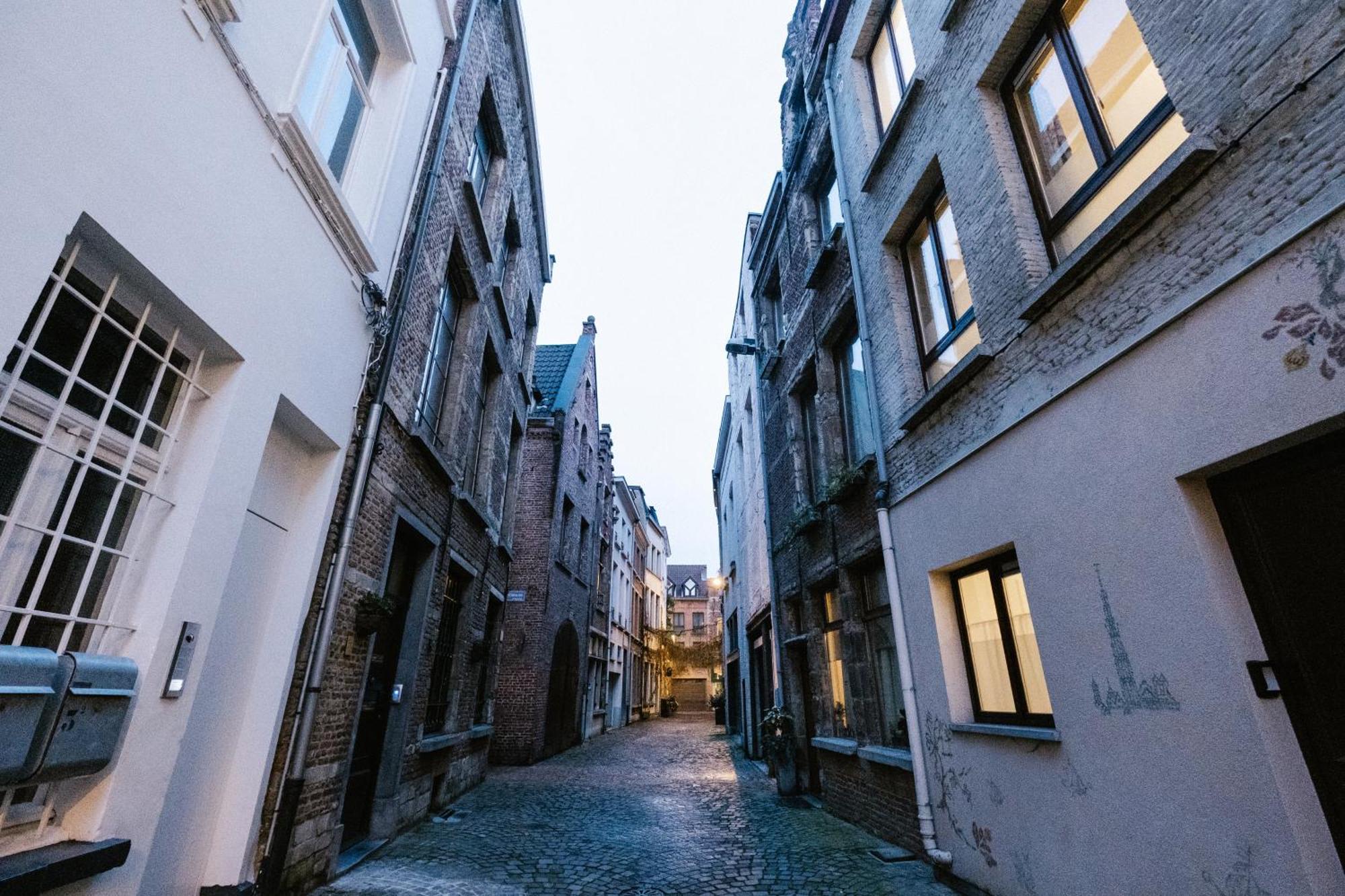 'De Moriaan' Boutique Holiday Home In Historical Antwerpen Buitenkant foto